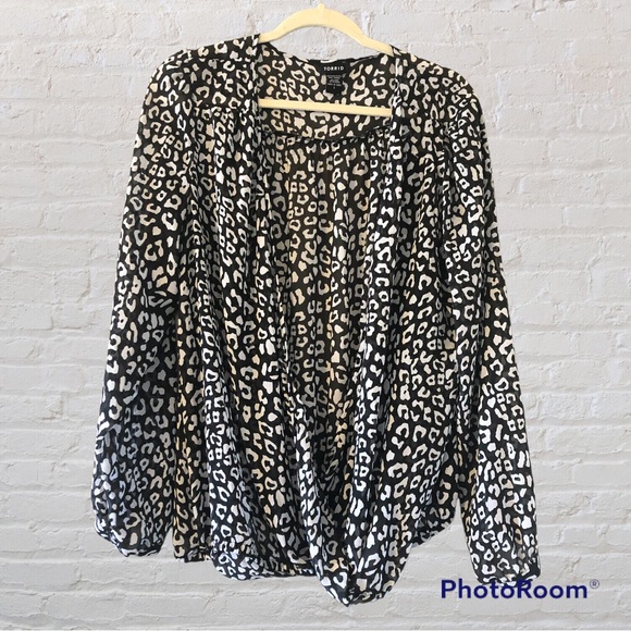 torrid Tops - TORRID | Black and White Leopard Print Low Cut Blouse Size 1X